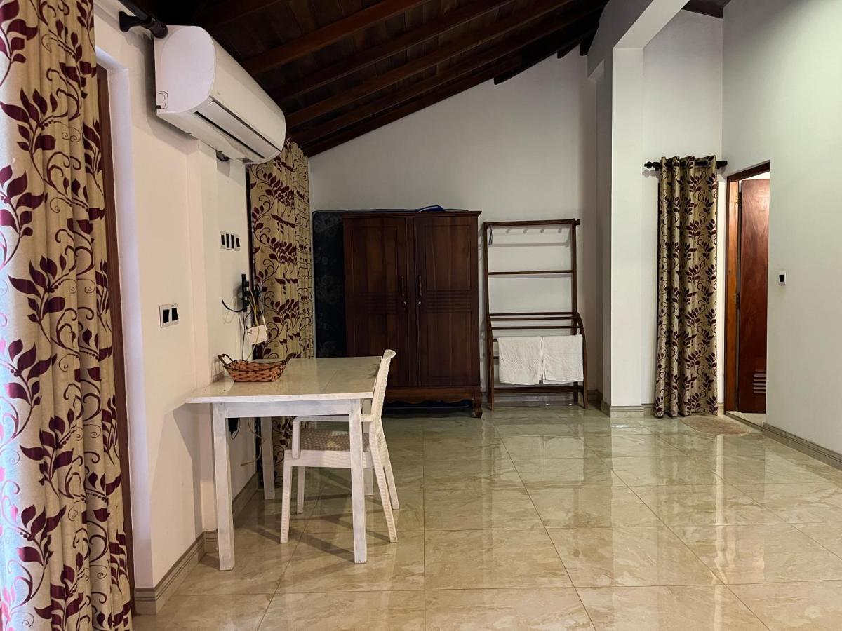 Villa Dinoos- Weligama Εξωτερικό φωτογραφία